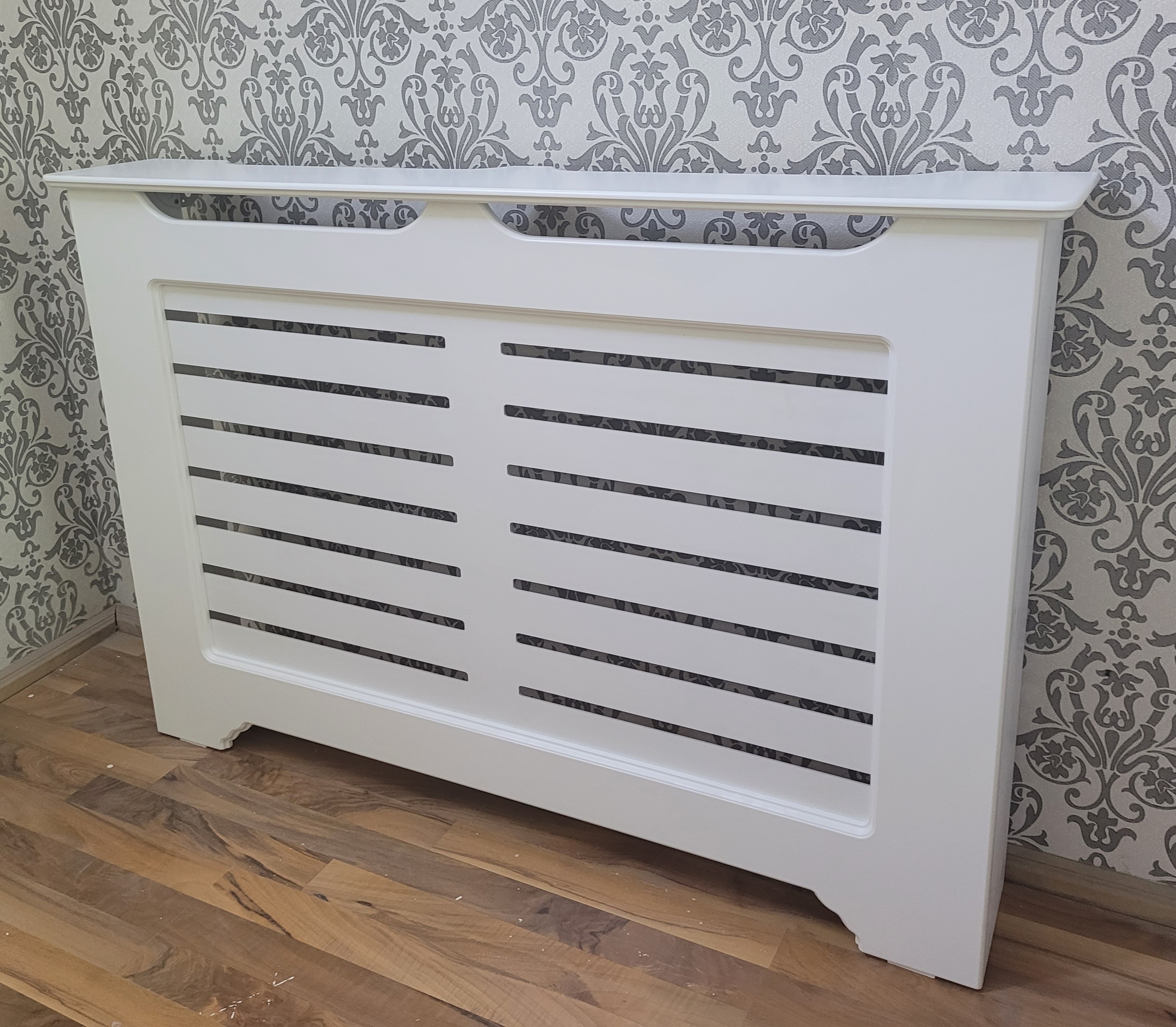 LICHIDARE DE STOC!! Mască de calorifer cu picior drept - Linii Orizontale!