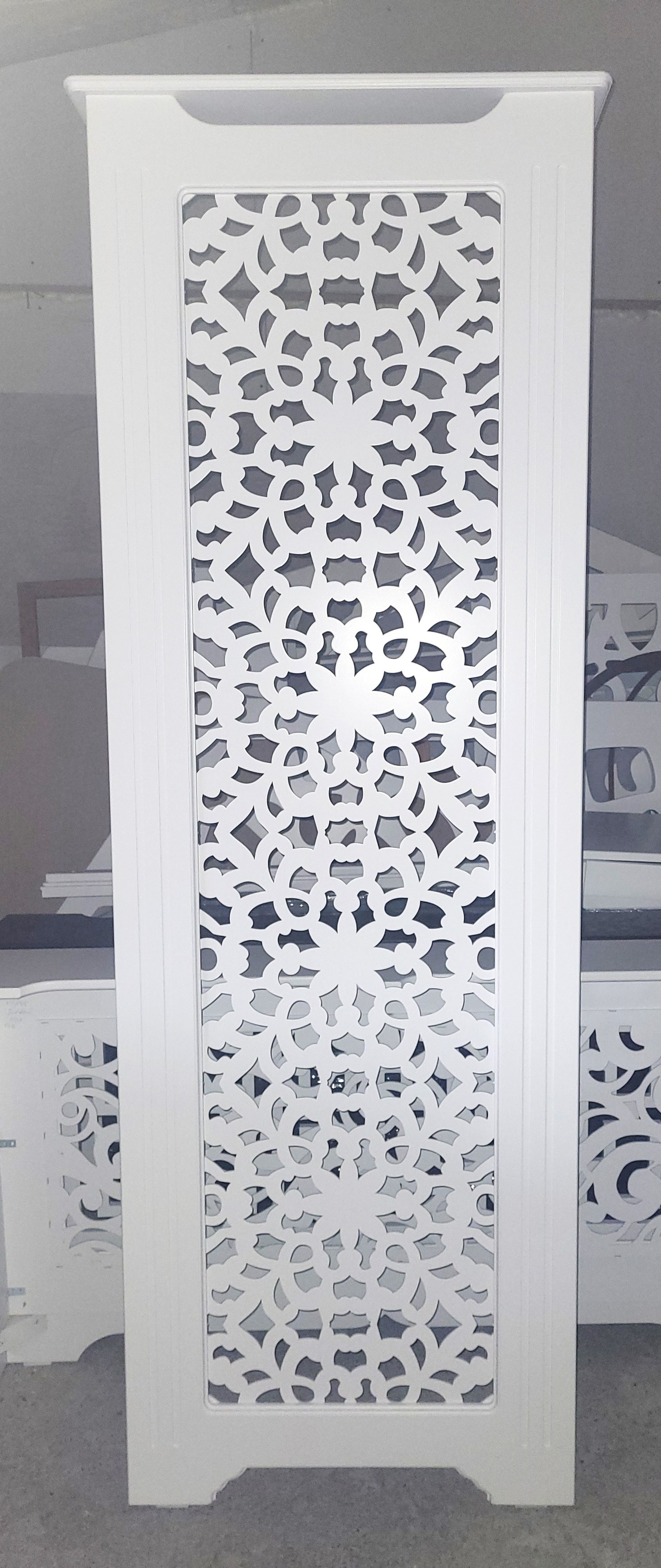 Mască de calorifer verticală din material MDF vopsit - Model Floral!