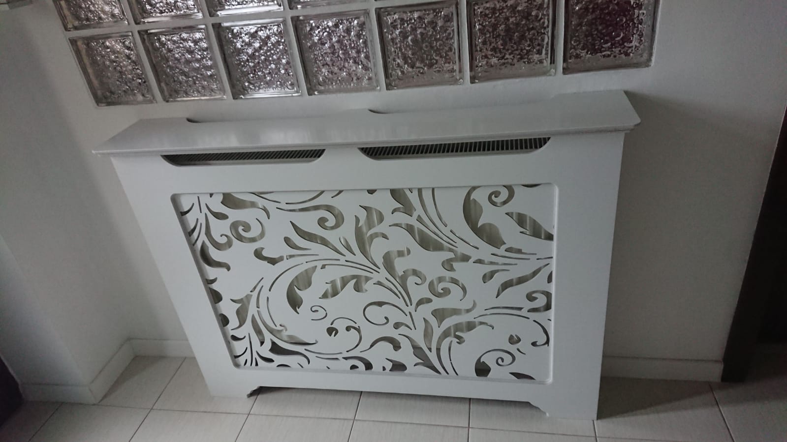 Masca de calorifer cu picior drept - Model Frunze