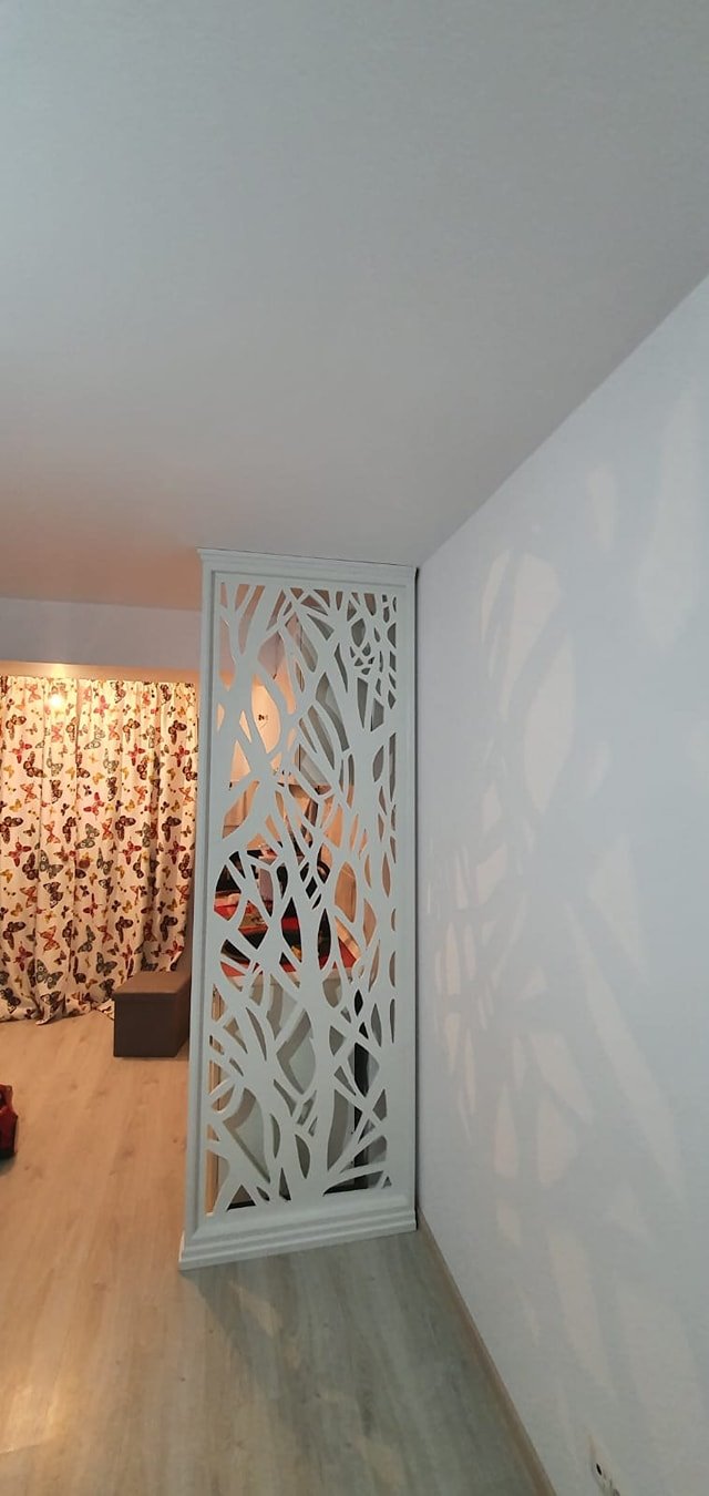 Paravan Decorativ/Despartitor cu rama adaugata - Model Arbore