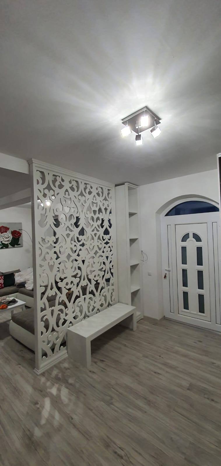 Paravan Decorativ/Despartitor cu rama adaugata - Model Floral