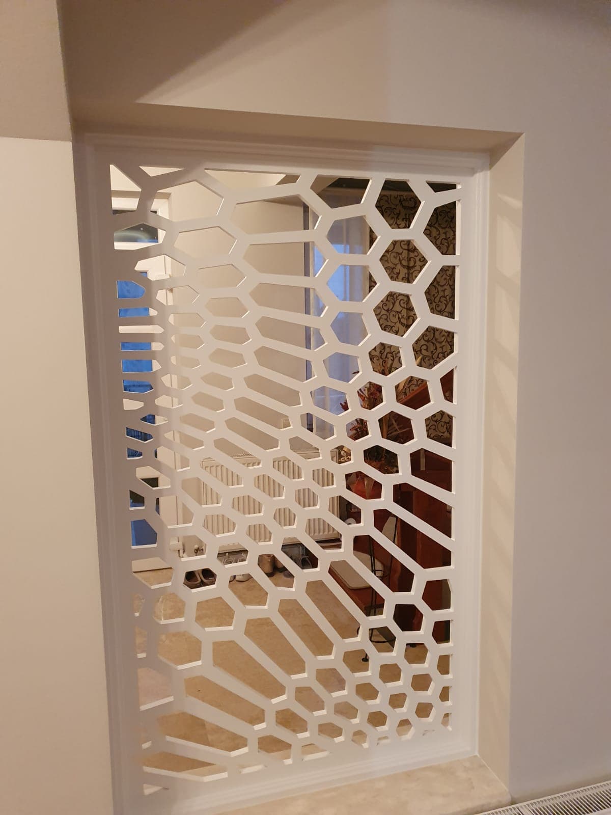 Paravan Decorativ incastrat cu rama adaugata - Model Fagure