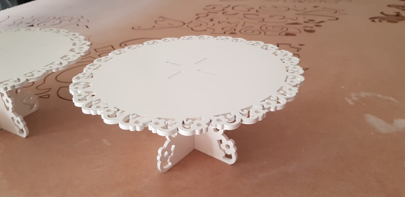 Suport pentru desert (prajituri, tort)