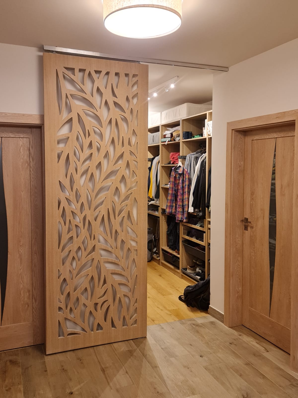 Ușă culisantă din material MDF, Natural wood - Model Frunza.