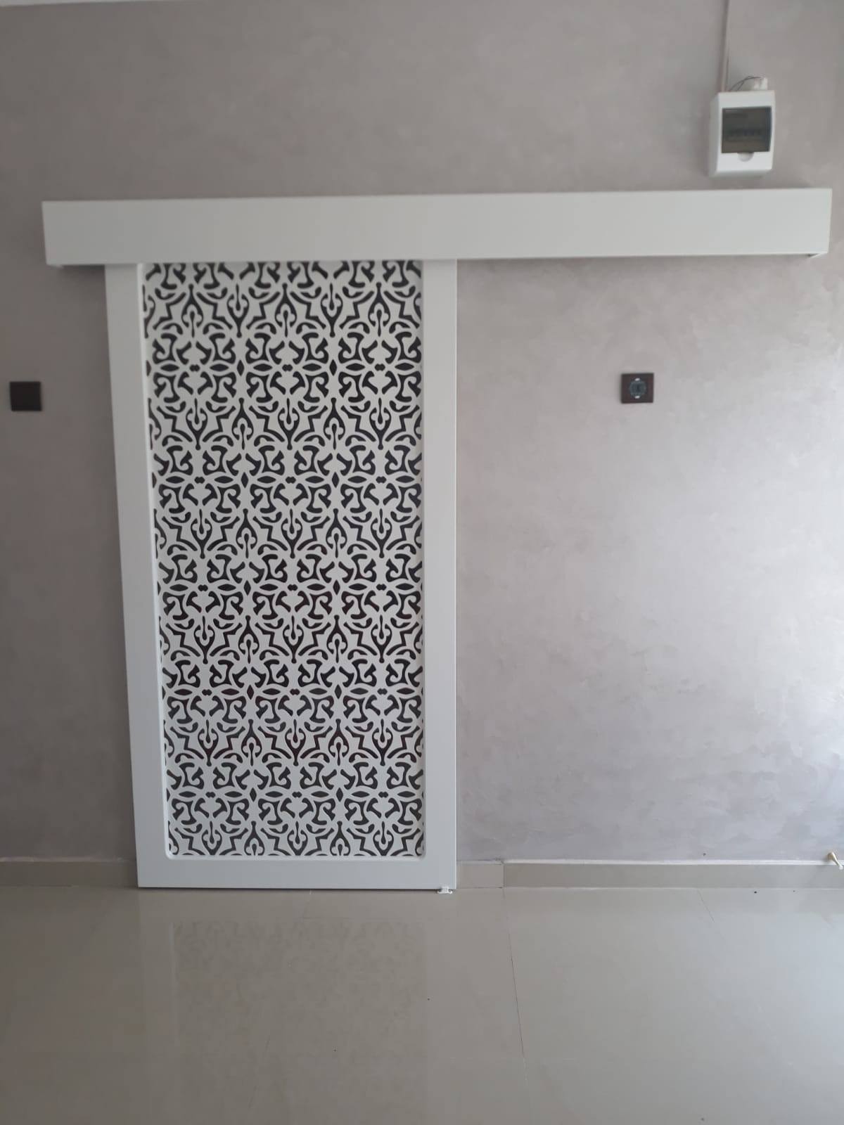 Usa culisanta - Model India